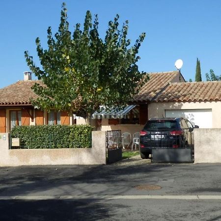 Pretty Villa With Above Ground Pool Saint-Genies-de-Fontedit Exteriör bild