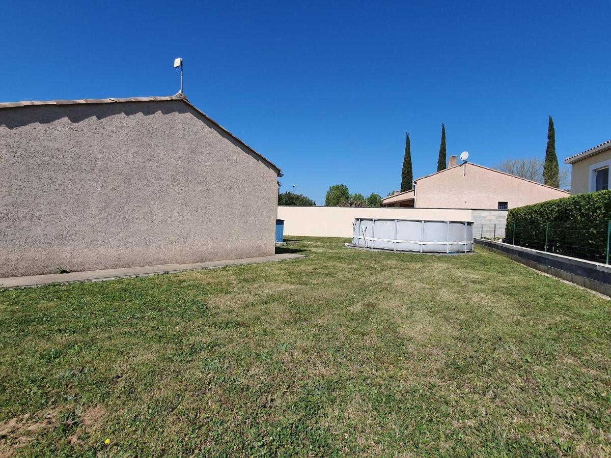Pretty Villa With Above Ground Pool Saint-Genies-de-Fontedit Exteriör bild